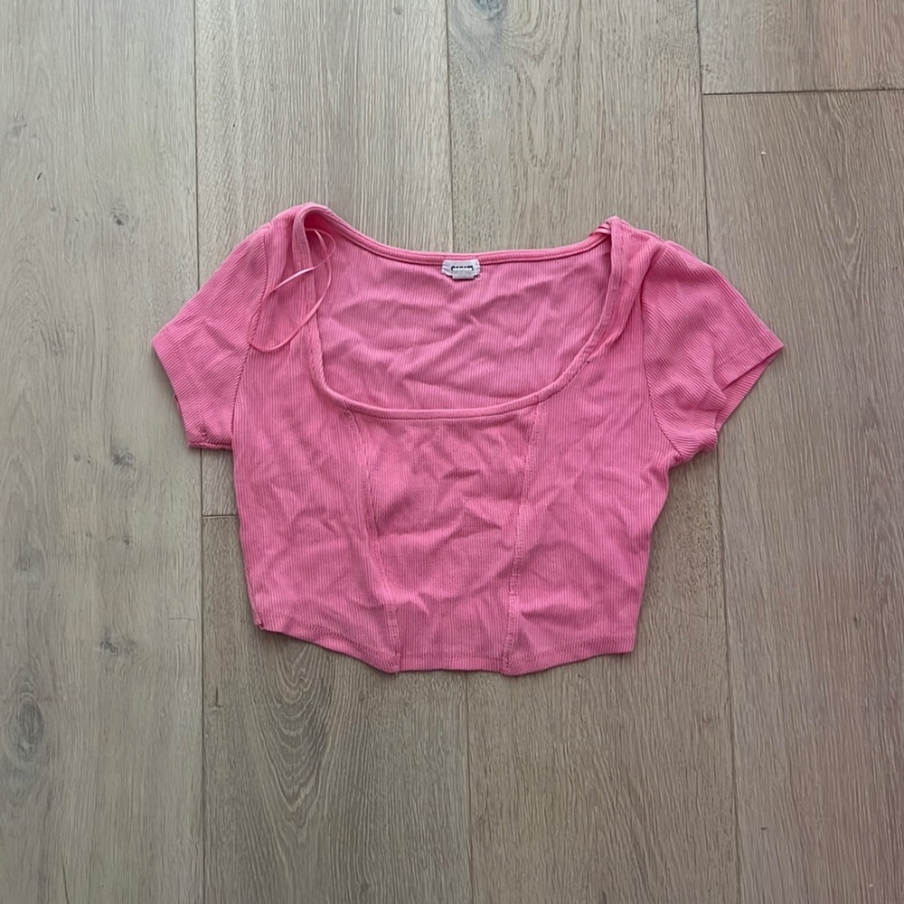 pink garage cropped top